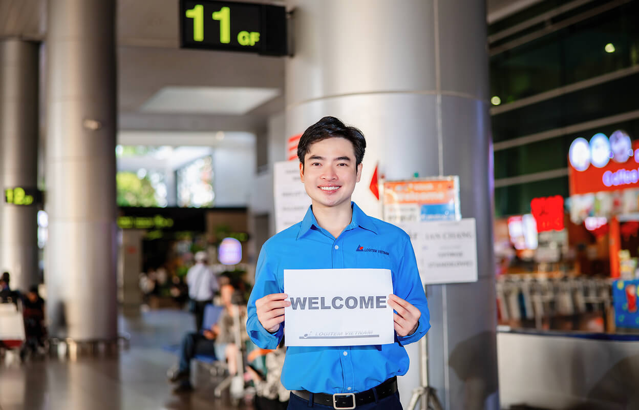 Driver greeting customer at the airport